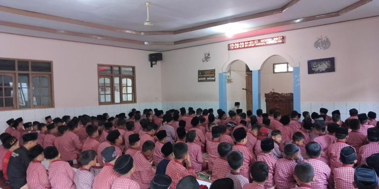 Siswa MI Baitussalam Ikuti Pesantren Ramadhan