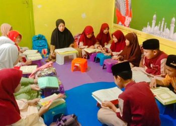 Tahfidz Al-Qur’an Fathiyyah Zahra Abdul Karim Cisaat, Gelar Kajian Ramadan