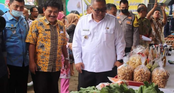 Bupati Buka Bazar Ramadan Disdagin di Kompleks Gelanggang Cisaat