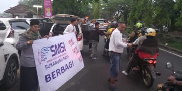 Momen Ramadan, SMSI Sukabumi Raya Bagikan Ratusan Takjil