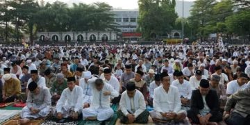 Shalat Idul Fitri 1444 H, Bupati Minta Jajaran Tetap Siaga dan Berikan Pelayanan Terbaik