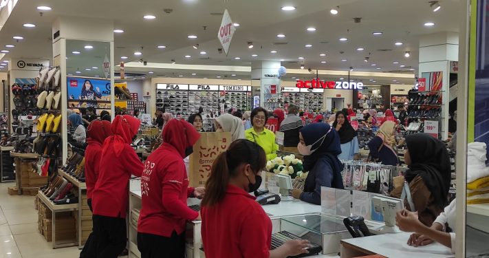 Pasca Hari ke 4 Lebaran Pusat Perbelanjaan di Kota Sukabumi Mulai Diserbu