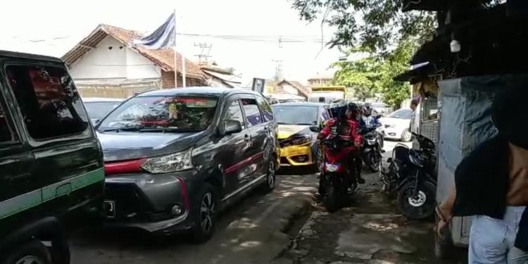 Ini Jumlah Wisatawan dan Kendaraan yang Tercatat Menuju Pantai Sukabumi dalam 1 Hari