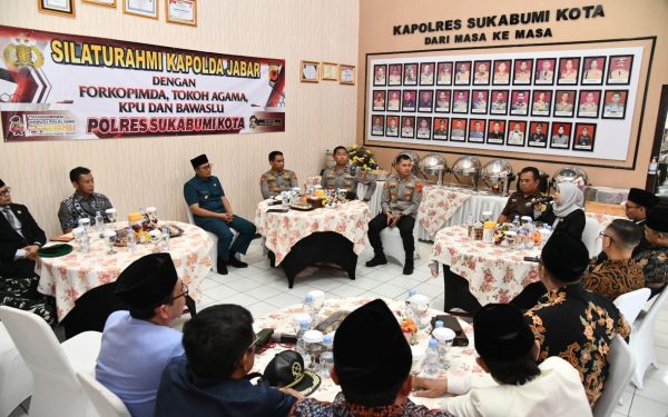 Kapolda Jabar Kunjungi Polres Sukabumi Kota Disambut Antusias Oleh Forkopimda