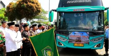 Empat Ratus Calon Haji Kloter VI Sukabumi Dilepas