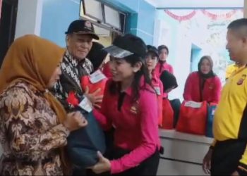 Pemberian Sembako kepada Purnawirawan Polri, Warakawuri, dan Masyarakat Nelayan Dalam Rangka Hari Bhayangkara ke 77