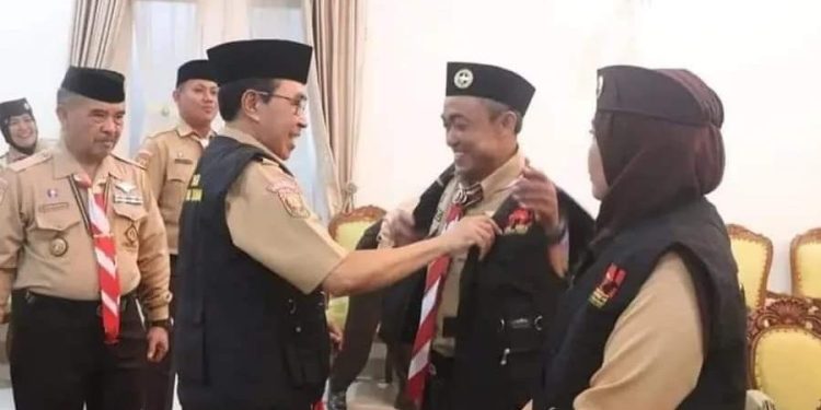 Kak Ade Suryaman Lepas Kontingen Kwarcab Ikuti Karang Pamitran Nasional 2023