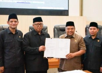 Bupati Sukabumi Sampaikan Pendapat Akhir Atas Dua Raperda