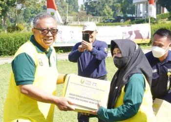 Di Hari Lanjut Usia ke 27, Bupati Berikan Sejumlah Kado