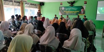 KKMI Kecamatan Cisaat Adakan Workshop Implementasi Kurikulum Merdeka