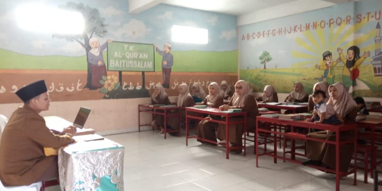 Pendidik dan Tenaga Kependidikan PaudQu/TK Al-Qur’an/MI/MDT Awal Masuk Tahun Ajaran 2023/2024 Ikuti Bimbingan Teknis Kurikulum