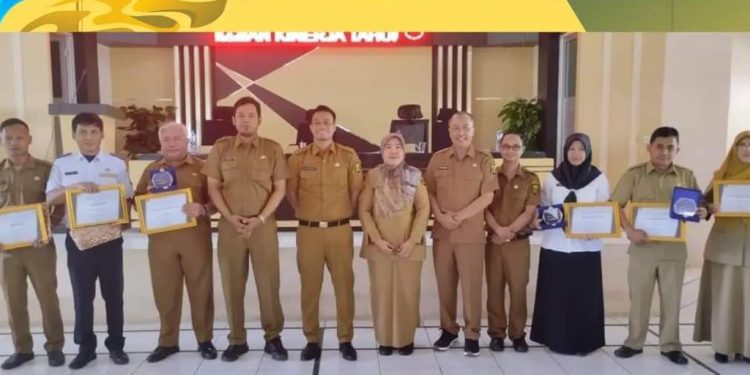 Enam Perangkat Daerah Raih Penghargaan Atas Capaian Kinerja ASN dan Perangkat Daerah Semester I 2023