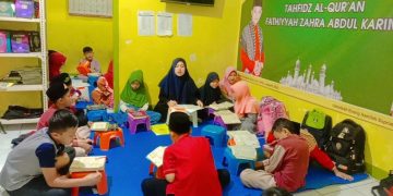 Gelar Do’a Bersama Santri Tahfidz Al-Qur’an Fathiyyah Zahra Abdul Karim HUT RI Ke 78