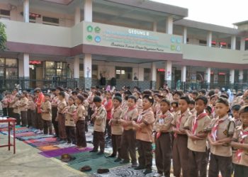 Madrasah Ibtidaiyah dan PaudQu Baitussalam Cisaat Gelar Shalat Dhuha Berjamaah