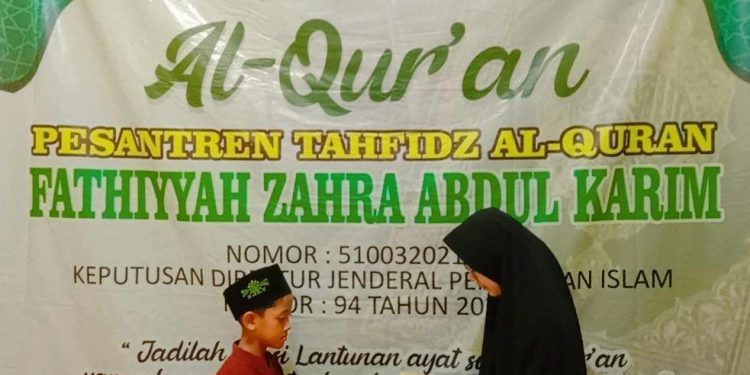 Lulus, Fikri Haikal Abdul Karim Ikuti Tasmi Al-Qur’an di Tahfidz Al-Qur’an Fathiyyah Zahra Abdul Karim Cisaat Sukabumi