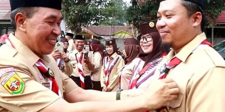 Kwarda Jabar Anugerahi TPOD Ratusan Anggota Kwarcab Kab Sukabumi