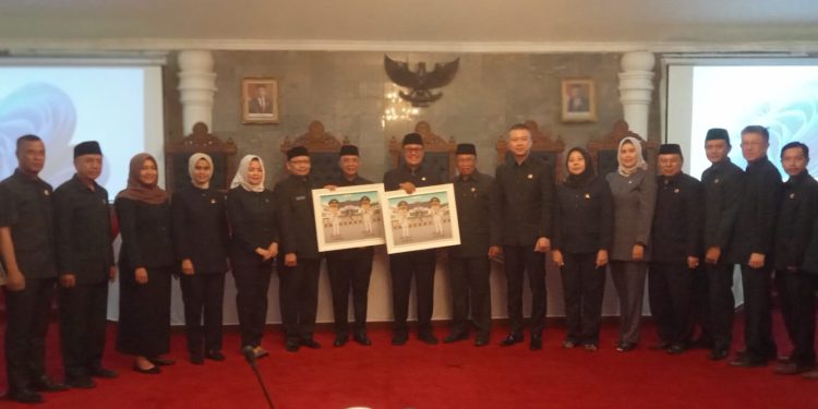 Wali Kota Hadiri Paripurna Perubahan APBD di Akhir Masa Jabatannya
