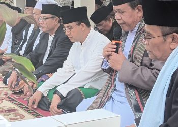 Anies Baswedan Lakukan Ziarah ke Makam KH Ahmad Sanusi Kota Sukabumi