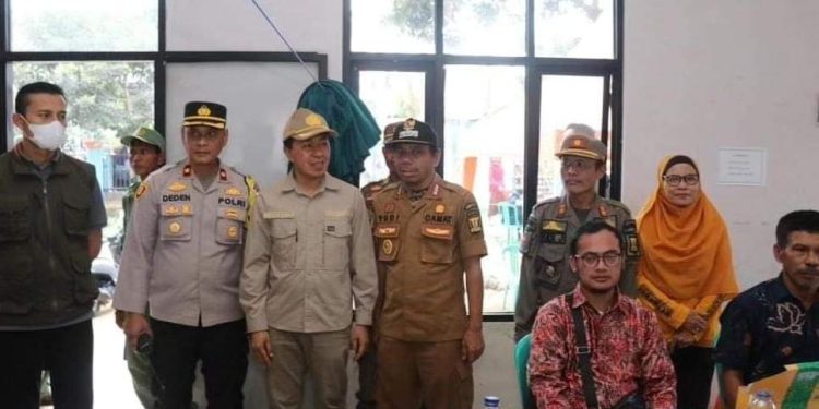 Sekda Monitoring Pilkades Serentak di Desa Babakan Cisaat
