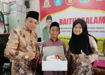 Ungkapan Syukur Siswa MI Baitussalam Dalam Peringatan Hari Guru Sedunia