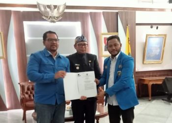 Penyerahan SK DPD KNPI Disaksikan Pj Wali Kota Sukabumi
