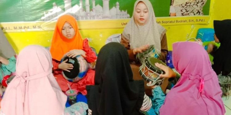 Tahfidz Al-Qur’an Fathiyyah Zahra Abdul Karim Cisaat, Galakkan Ekstrakurikuler Marawis