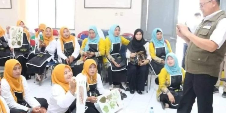 Program Perahu Kertas, Wabup Iyos “Mendukung Penguatan Ekonomi Keluarga”