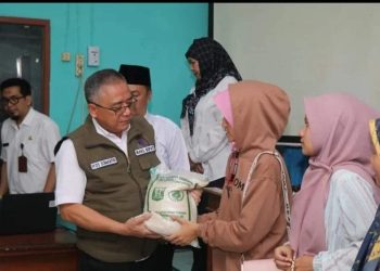 Roasting Wabup: Pemberian Nutrisi dan Bantuan di Kecamatan Cimanggu