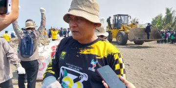 Bhakti TNI Bersihkan Pantai Cibutun Diapresiasi Kadispora Sukabumi