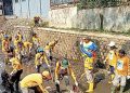 Bhakti Sosial PU, Bersihkan Sampah di Daerah Irigasi Ciraden Cisaat