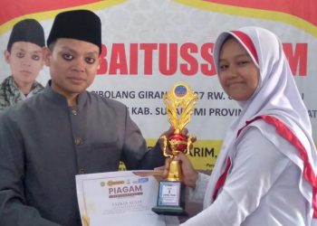 Tazkia, Siswi MI Baitussalam Kecamatan Cisaat Raih Juara 1 Baca Puisi Se Kabupaten dan Kota Sukabumi