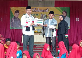 MI dan TKQ Baitussalam Cisaat, Galang Dana untuk Palestina