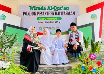 Prestasi Membanggakan, Fikri dan Fathiyyah Zahra Selesaikan Juz 30 dan Juz 21