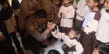 Sambut Hari Guru Nasional, Ini yang Dilakukan Kapolres Sukabumi