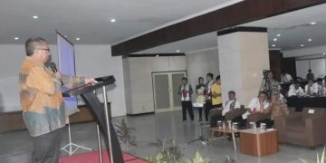 Bupati Marwan Buka Bimtek Kepala Desa