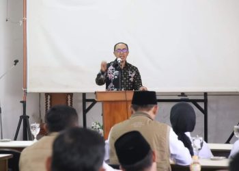 Sekda Buka Bimtek Peningkatan Kapasitas Kepala Desa