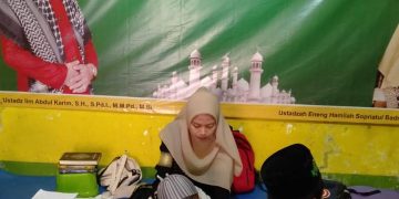 Mudirah Tahfidz Al-Qur’an Fathiyyah Zahra Abdul Karim Tutup Kegiatan UAS Periode Juli-Desember