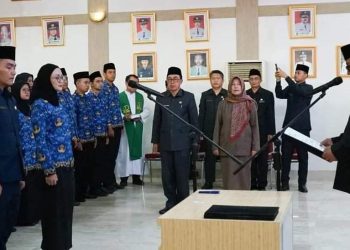 Bupati Lantik Ratusan Pejabat Fungsional dan Kepala Sekolah