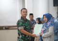 Dandim 0607 Kota Sukabumi, Didaulat Berikan Sertifikat PTSL