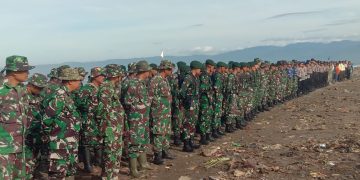 Aksi Lanjutan Kodim 0622 Sukabumi di Pantai Loji Simpenan