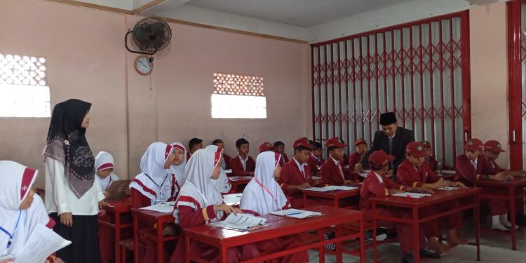 67 Siswa MI Baitussalam Ikuti Try Out Asesmen Madrasah