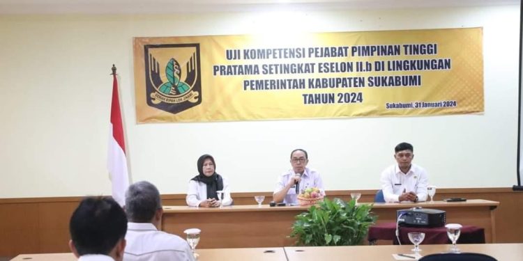 Sekda Buka Uji Kompetensi JPT Pratama Setingkat Esselon II.b Tahun 2024