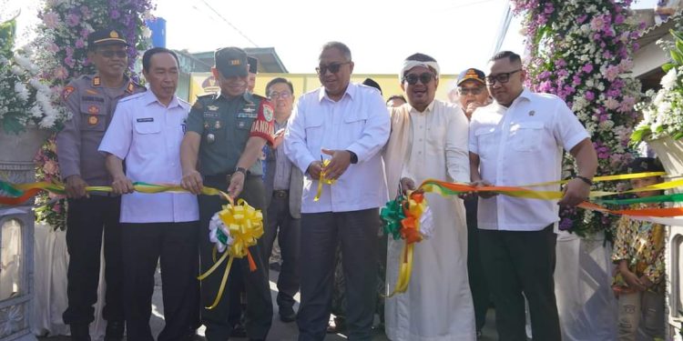 Bupati Resmikan Nama Jalan KH Zezen ZA, Ini Harapannya