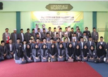 Sekda Ade Lepas Kafilah MTQ ke 38 Tingkat Jabar