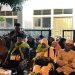 Ustaz Iim Abdul Karim Berangkat Haji Bareng Istri