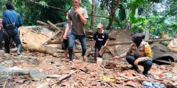Gubug Reyot Mak Juariyah Warga Lengkong Siap Dibangun