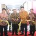 Bupati Marwan Gunting Pita Pasar Modern Terminal Cibadak