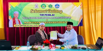MI Baitussalam Cisaat Gelar PKKM