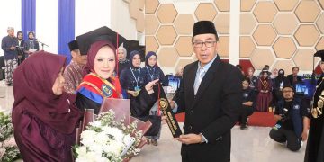 Wisuda STISIP Widyapuri Mandiri, Sekda: Ingat Kualifikasi, Kompetensi, Prilaku dan Doa Orang Tua