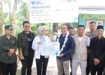 Sekda Ade Suryaman Resmikan Sumur Bor dan Pipanisasi di Desa Bojong Cikembar
